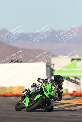 media/Dec-05-2024-Racers Edge (Thu) [[e102e0690b]]/3-B Group/Session 5 (Turn 16)/